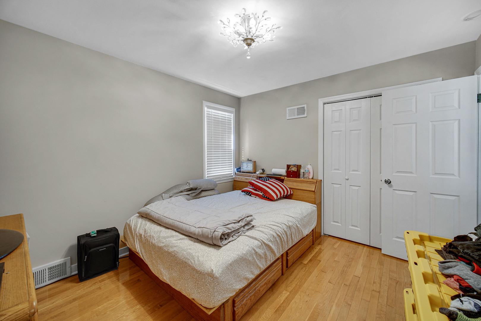 La Crosse Ave, Skokie, IL 60077