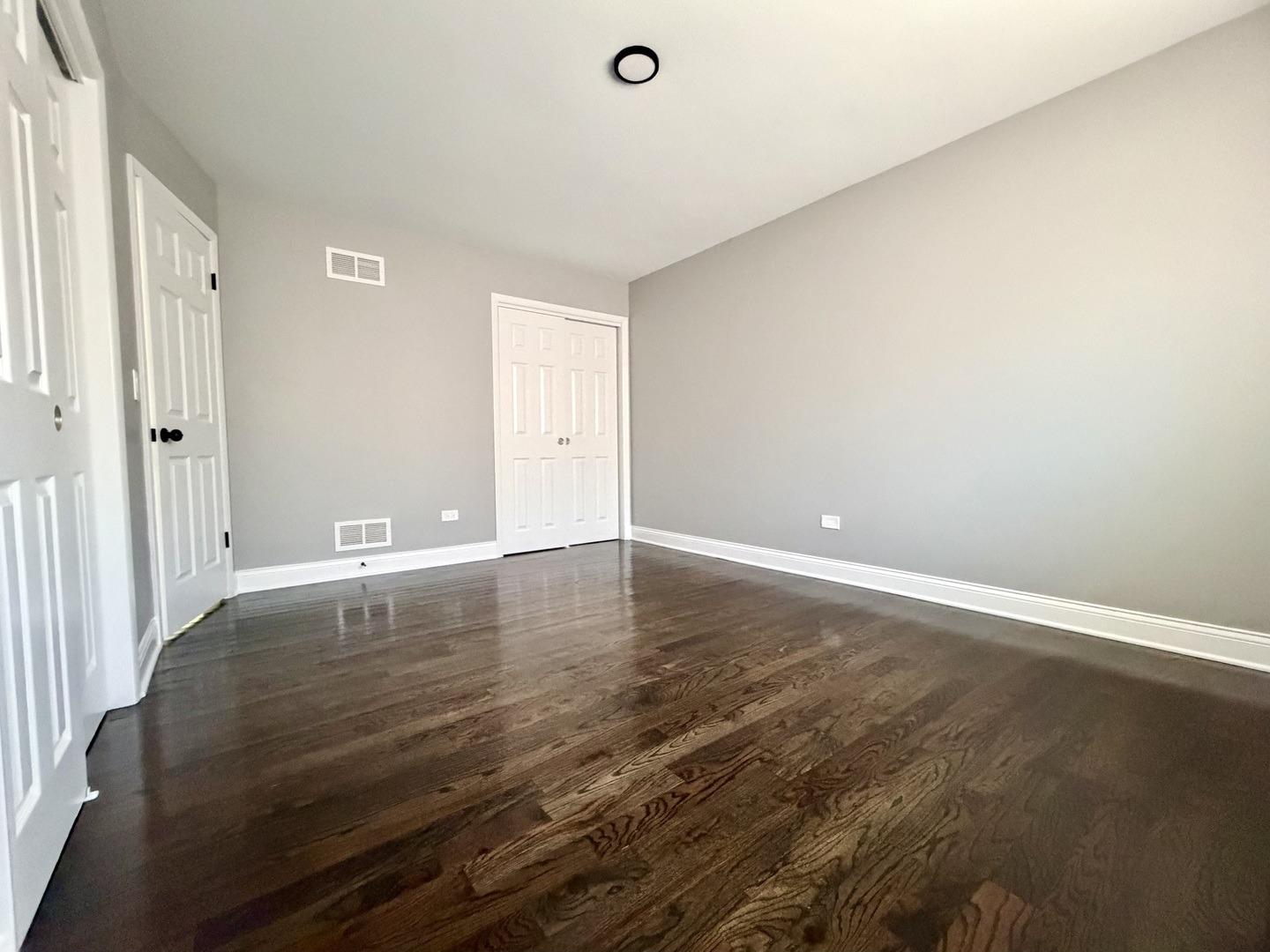 Lakewood Ct, Park Forest, IL 60466