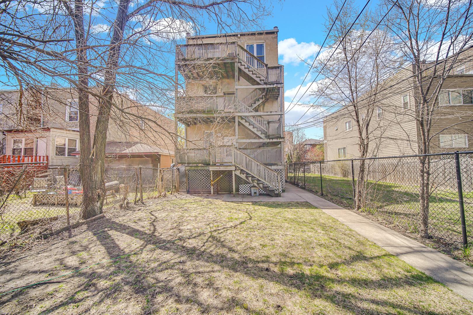 S Woodlawn Ave, Chicago, IL 60637