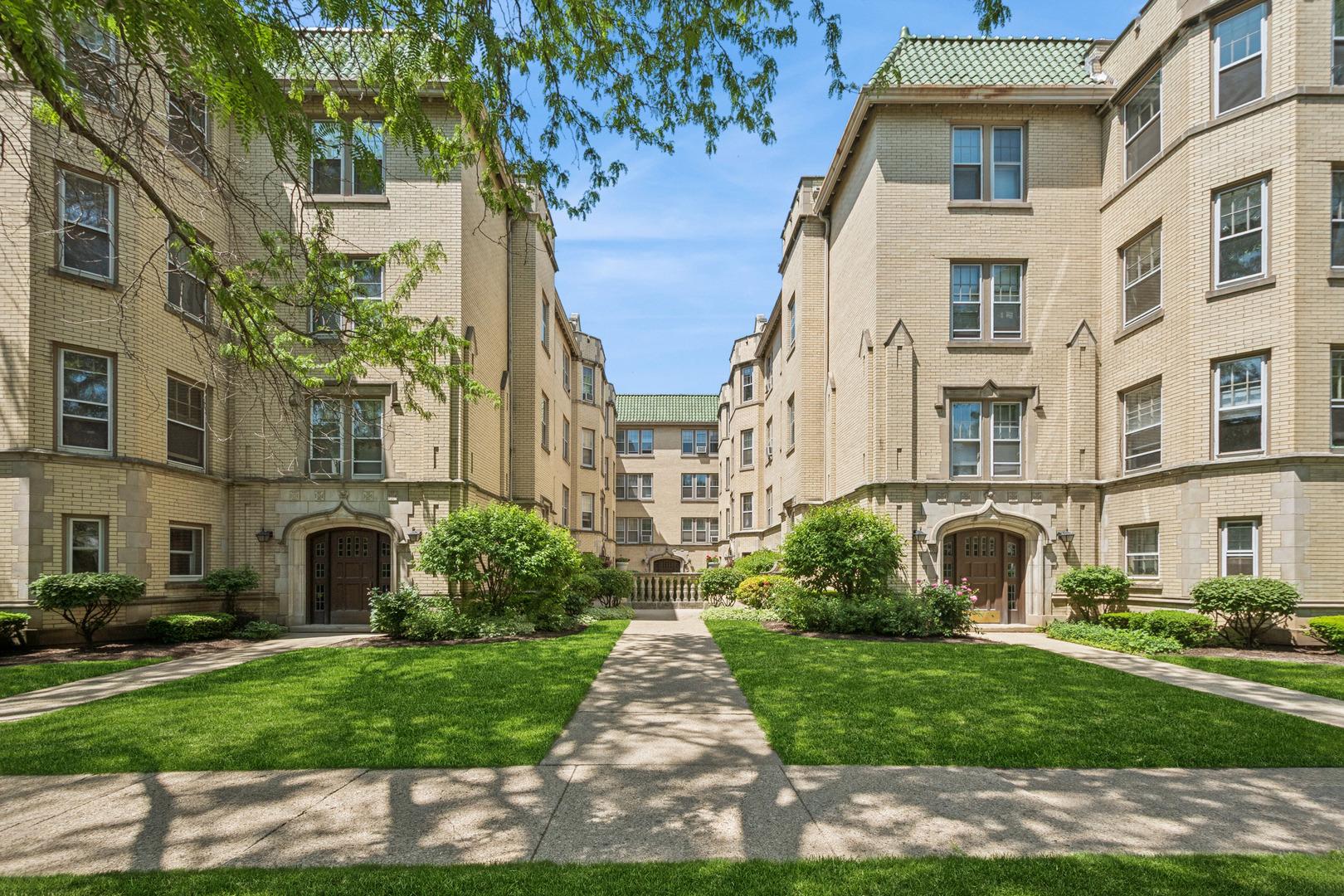 Michigan Ave, Evanston, IL 60202