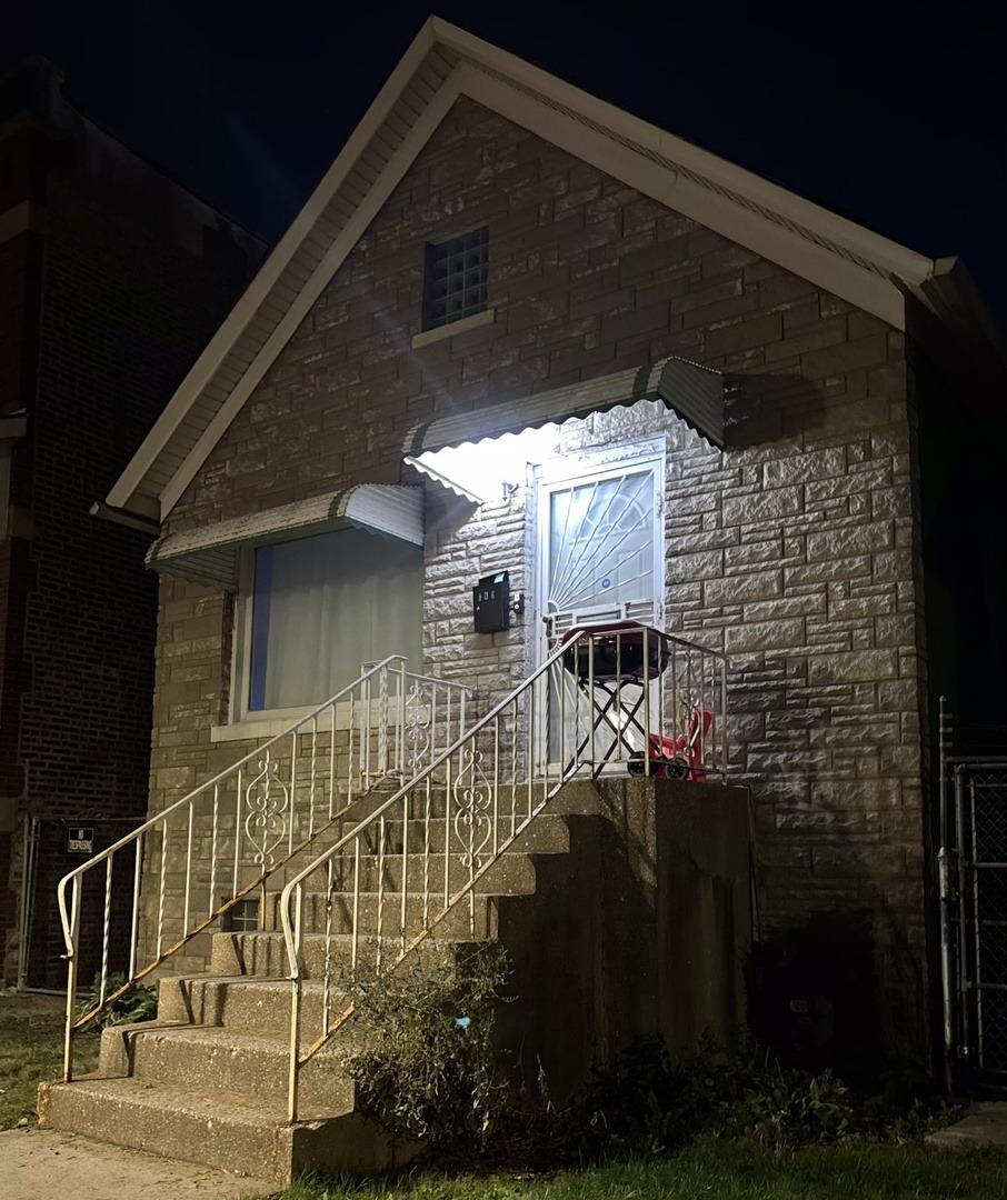 N Harding Ave, Chicago, IL 60651