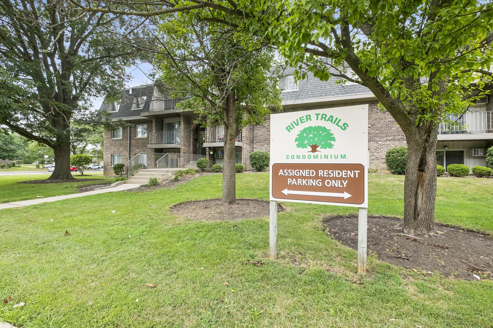 Crabapple Dr, Prospect Heights, IL 60070
