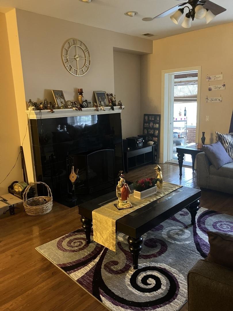 S King Dr, Chicago, IL 60637