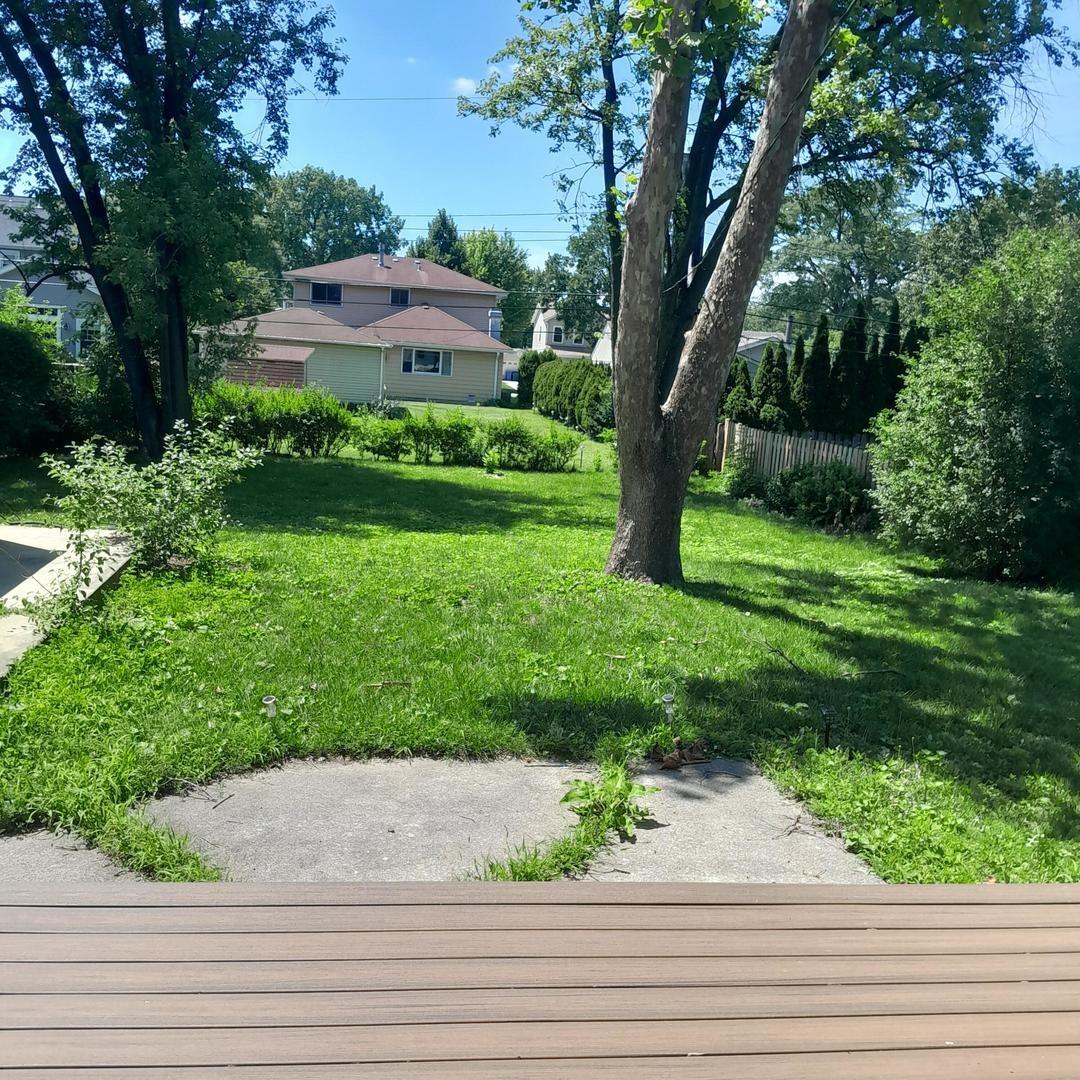 N Louis St, Mount Prospect, IL 60056
