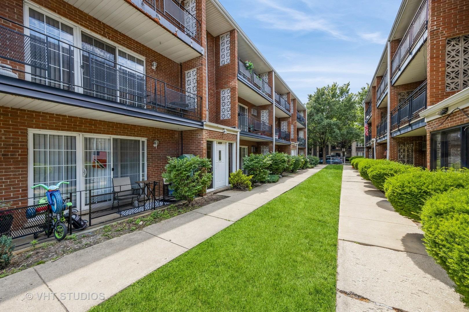 S Mason Ave, Chicago, IL 60638