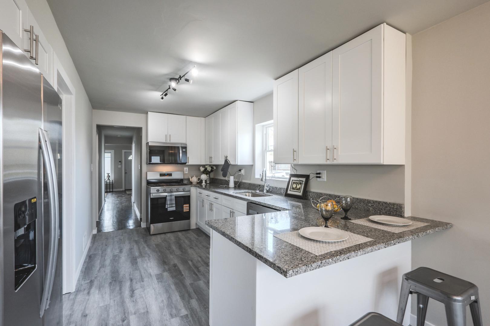 S Perry Ave, Chicago, IL 60620