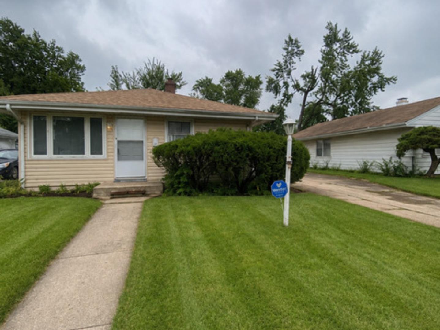W 141st St, Dixmoor, IL 60426