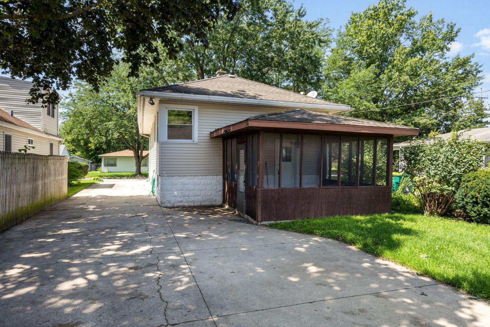 N Prairie Ave, Joliet, IL 60435