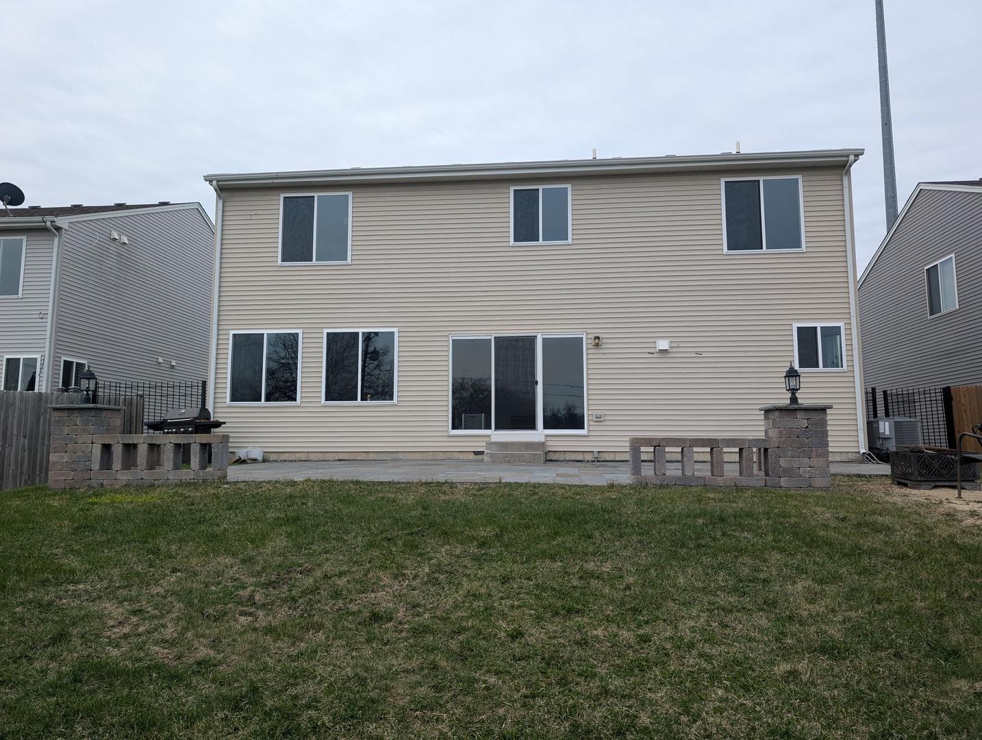 Adagio Dr, Volo, IL 60073