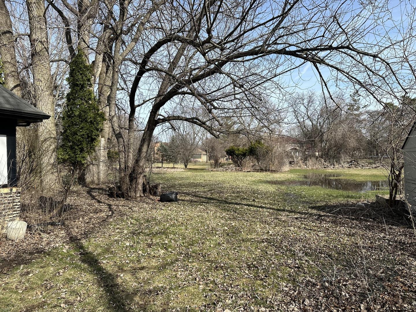 Lincoln Ave, Long Grove, IL 60047