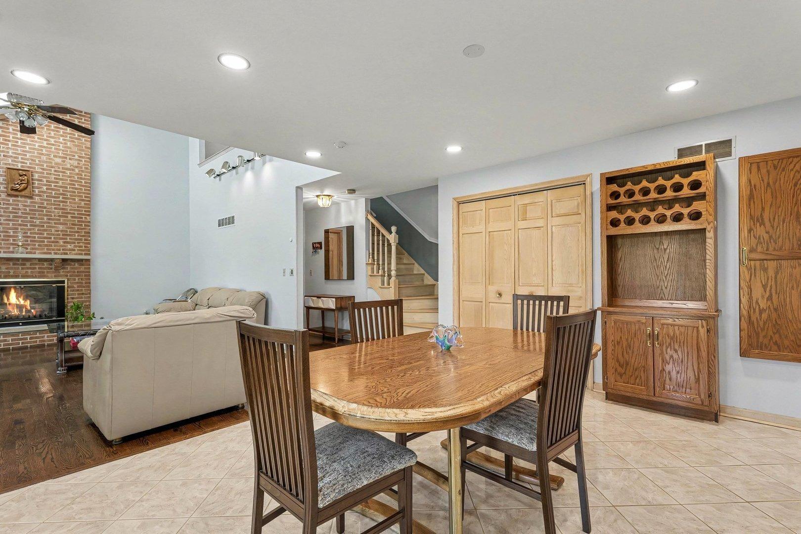 Westridge Rd, Joliet, IL 60431