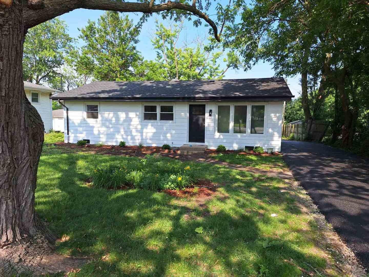 Sunrise Ave, Clarendon Hills, IL 60514