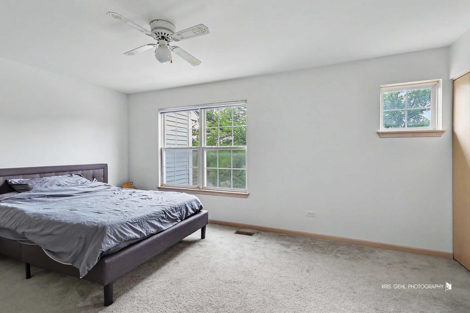 W Sterling Ct, Grayslake, IL 60030
