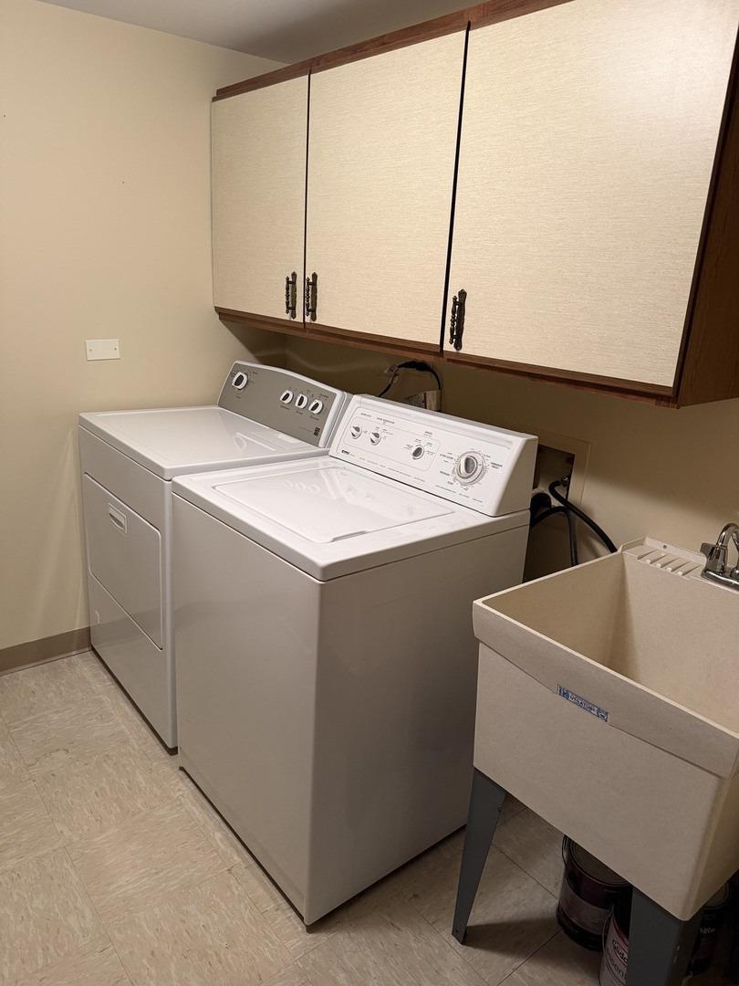 Deerfield Ct, Orland Park, IL 60462