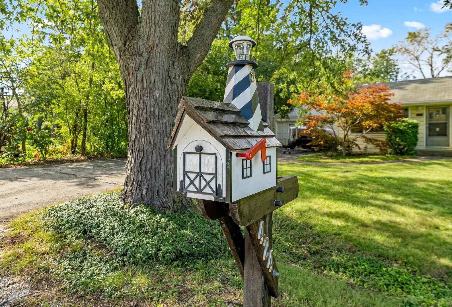 Village Rd, Willowbrook, IL 60527