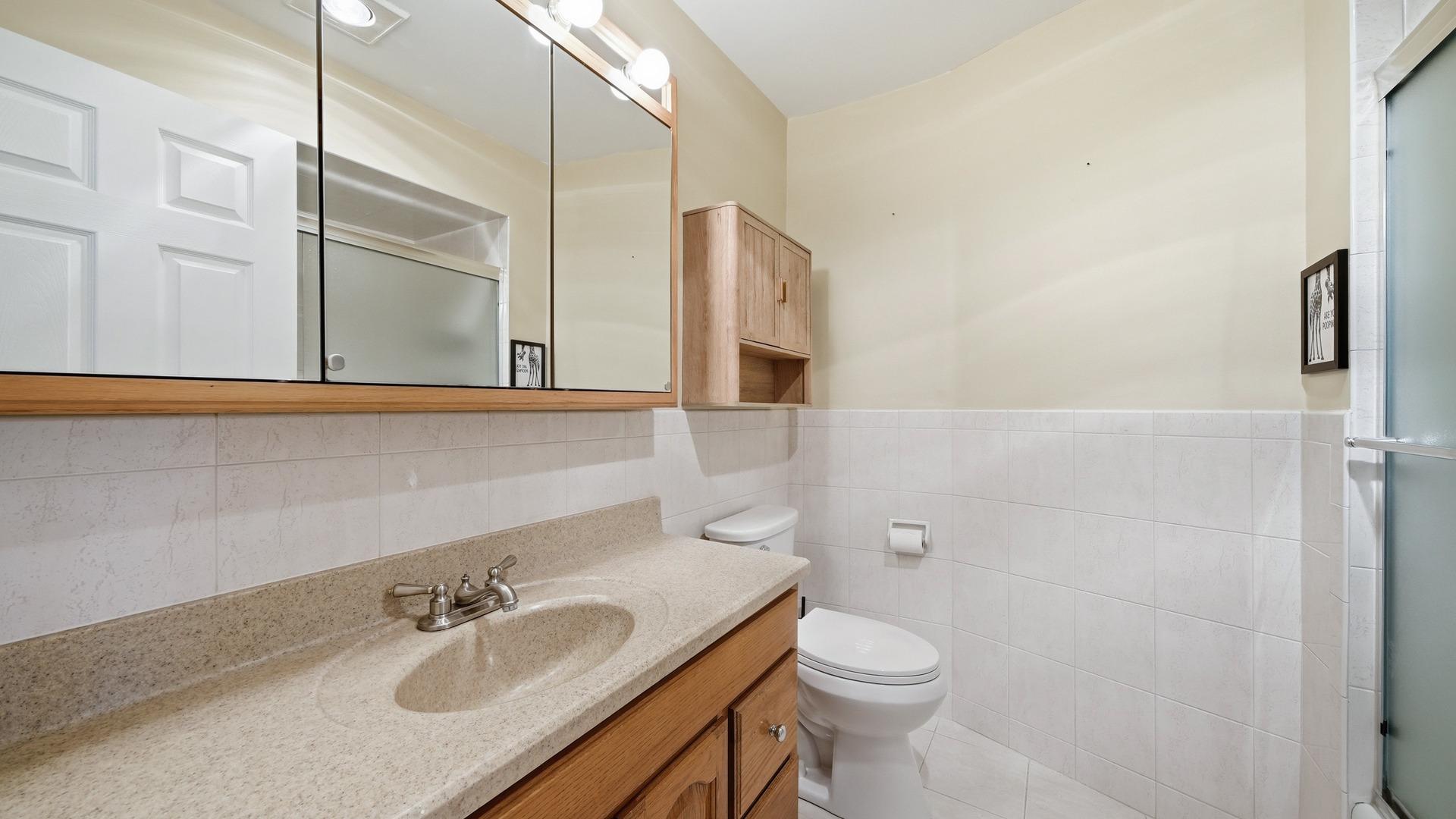 S 86th Ave, Hickory Hills, IL 60457