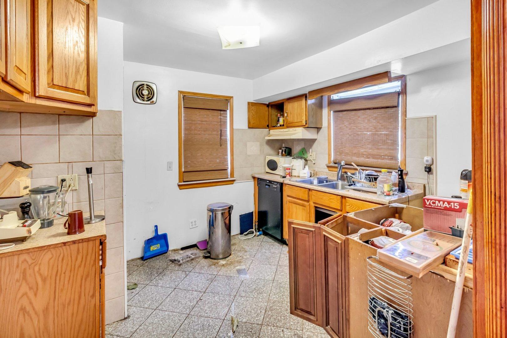 S Jeffery Blvd, Chicago, IL 60617