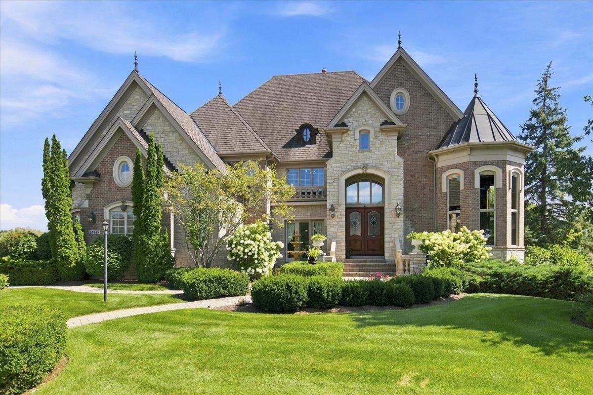 Prairie Rose Dr, Saint Charles, IL 60175
