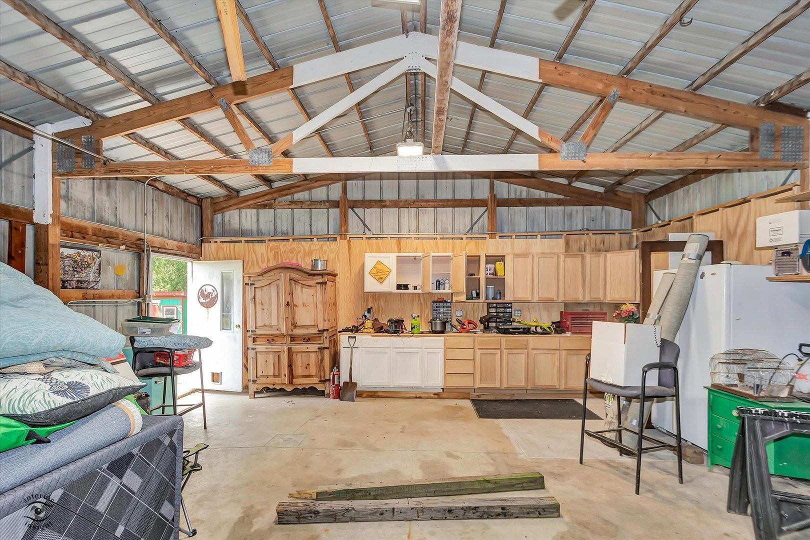 E County Line Rd, Grant Park, IL 60940