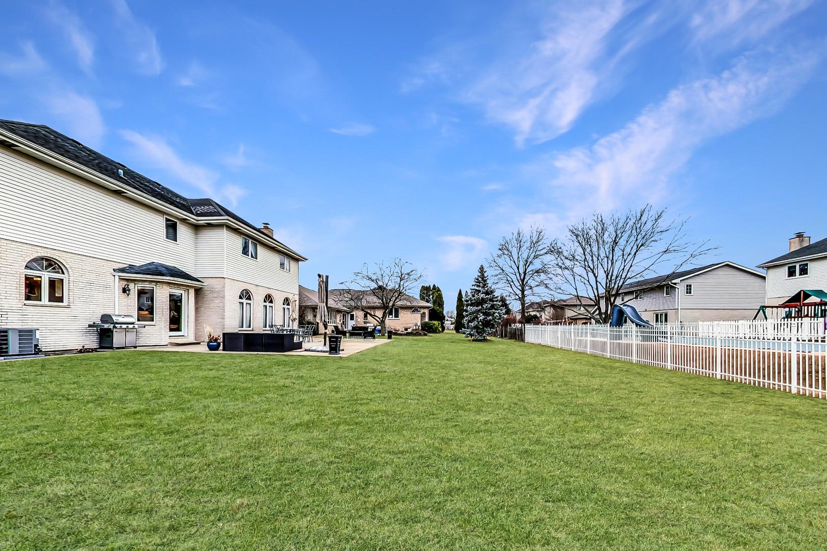 W 157th St, Orland Park, IL 60462