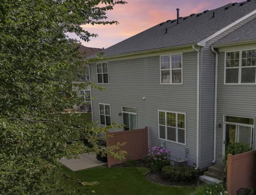 Cattail Ct, Wauconda, IL 60084