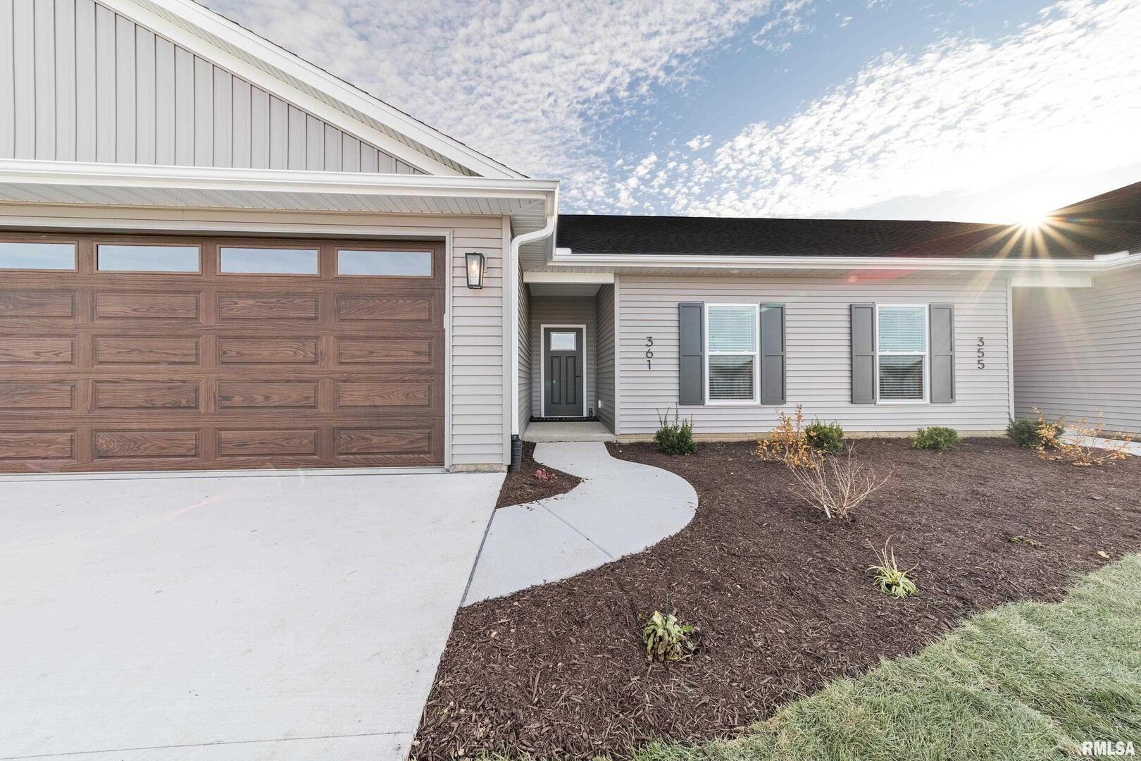 E Donahue St, Eldridge, IA 52748