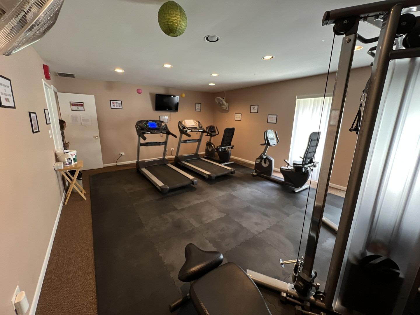 E Wilmette Rd, Palatine, IL 60074