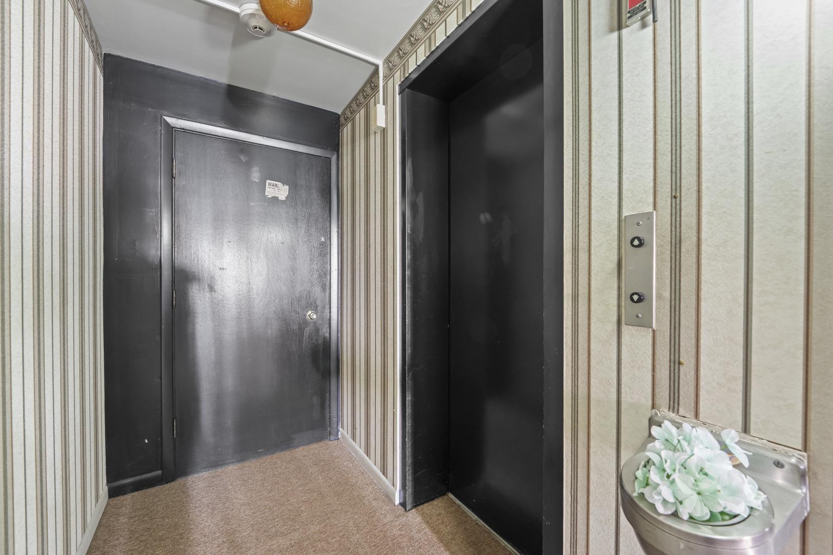 W 94th St, Oak Lawn, IL 60453