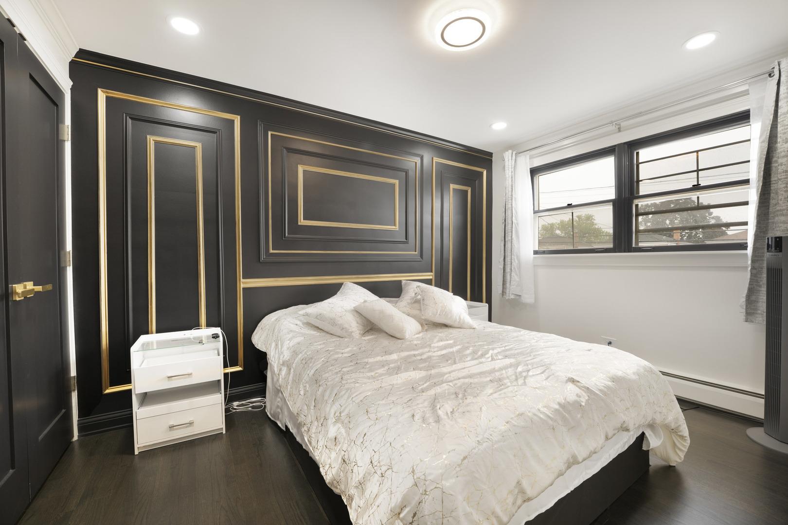 W Diversey Ave, Chicago, IL 60707