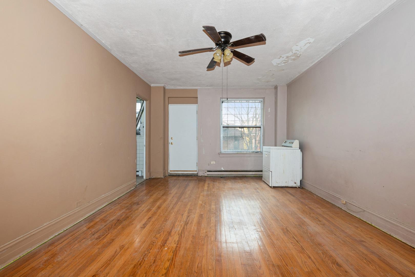 S Jeffery Blvd, Chicago, IL 60649