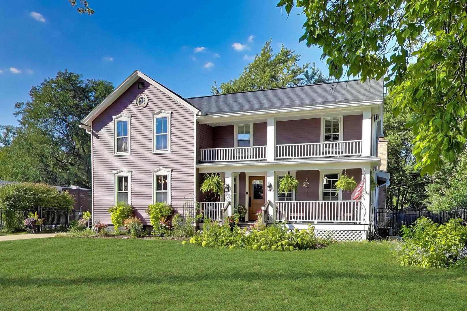 W Kirchhoff Rd, Arlington Heights, IL 60005