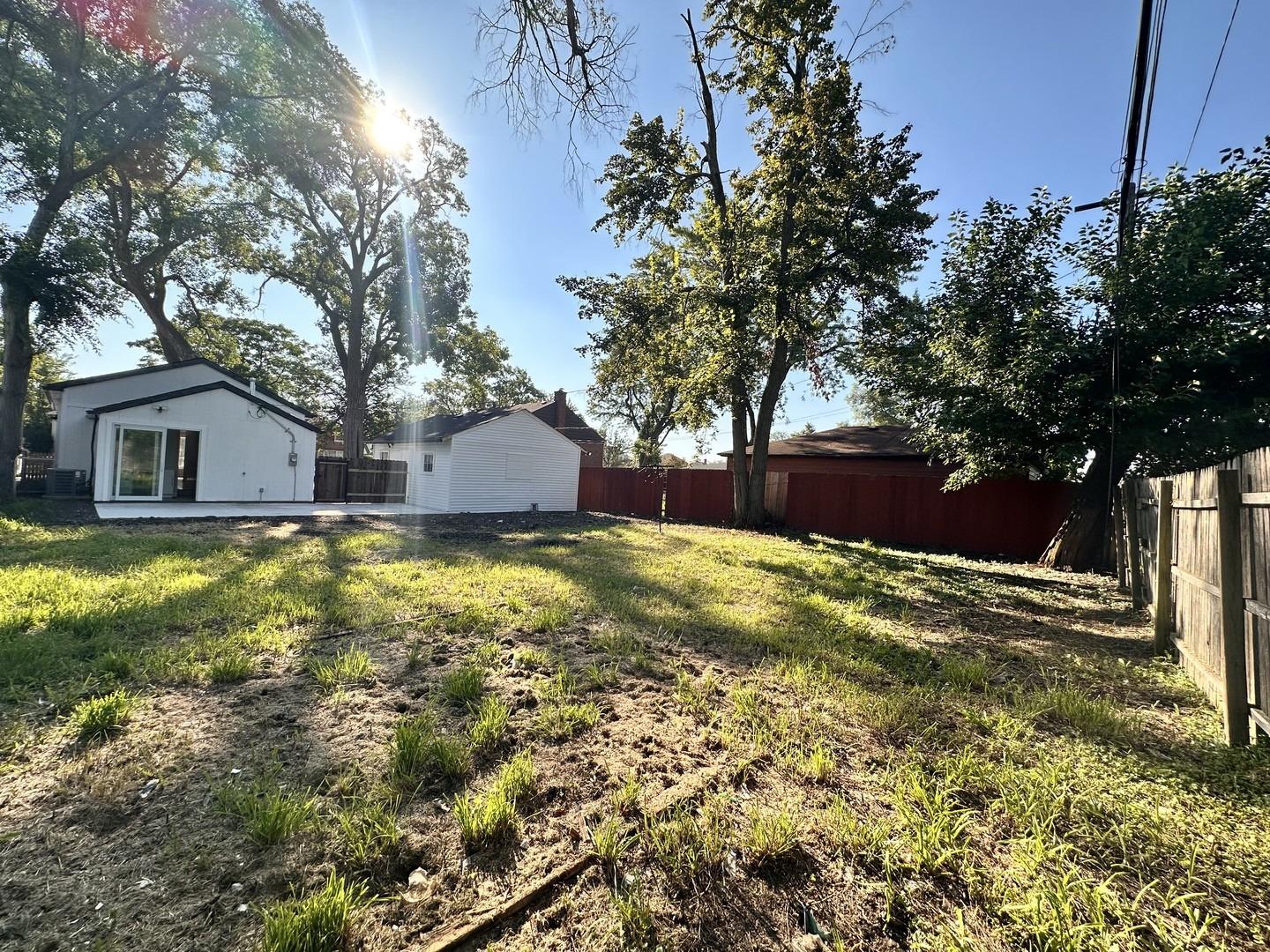 S 20th Ave, Maywood, IL 60153
