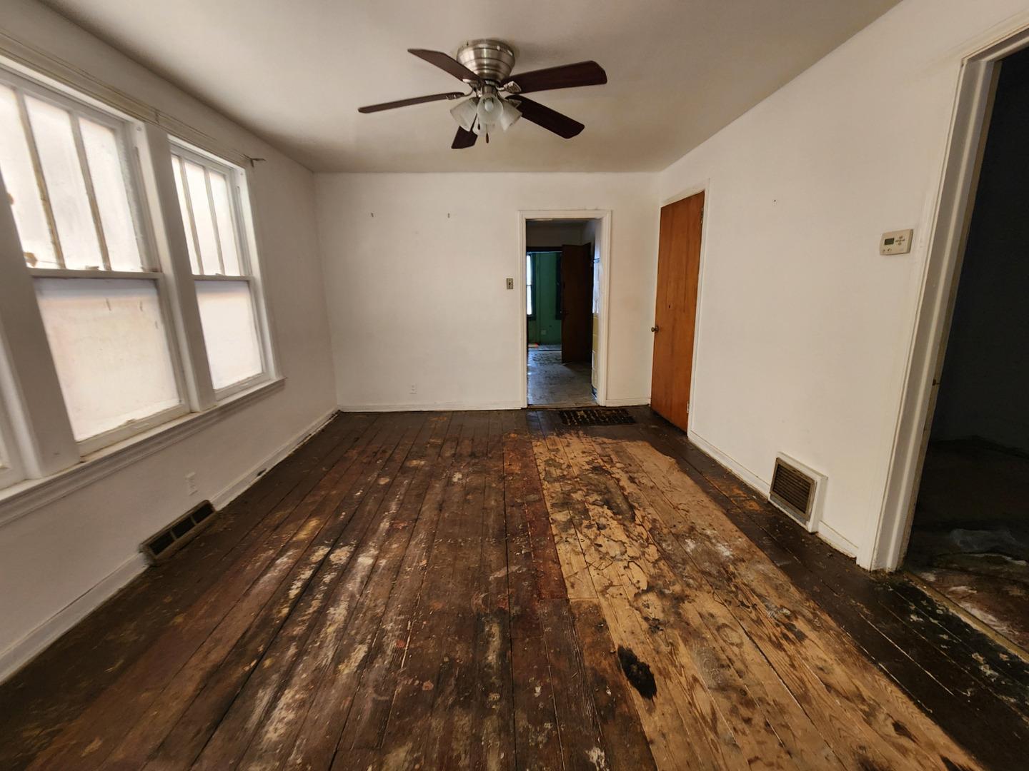 S Colfax Ave, Chicago, IL 60617