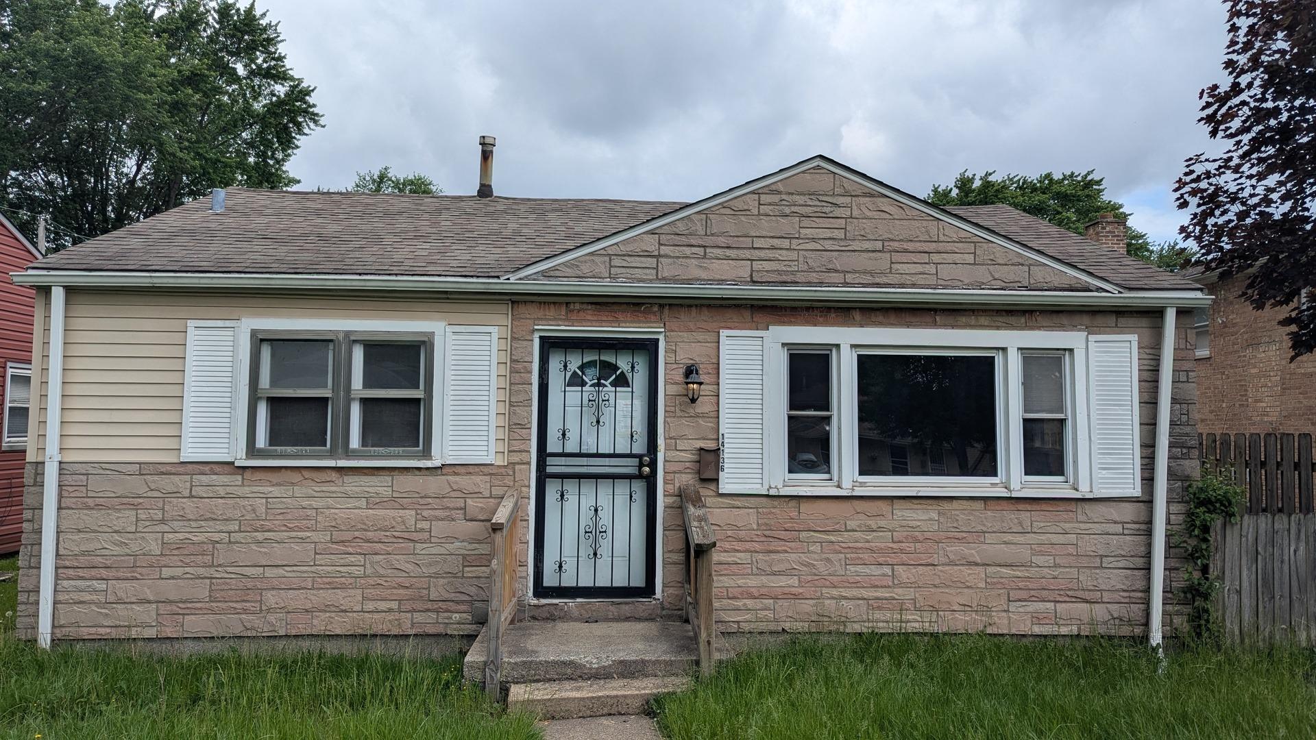 S Hoxie Ave, Chicago, IL 60633