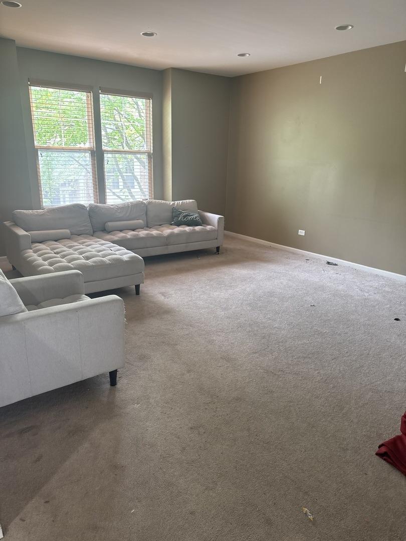 Cambridge Way, Hanover Park, IL 60133