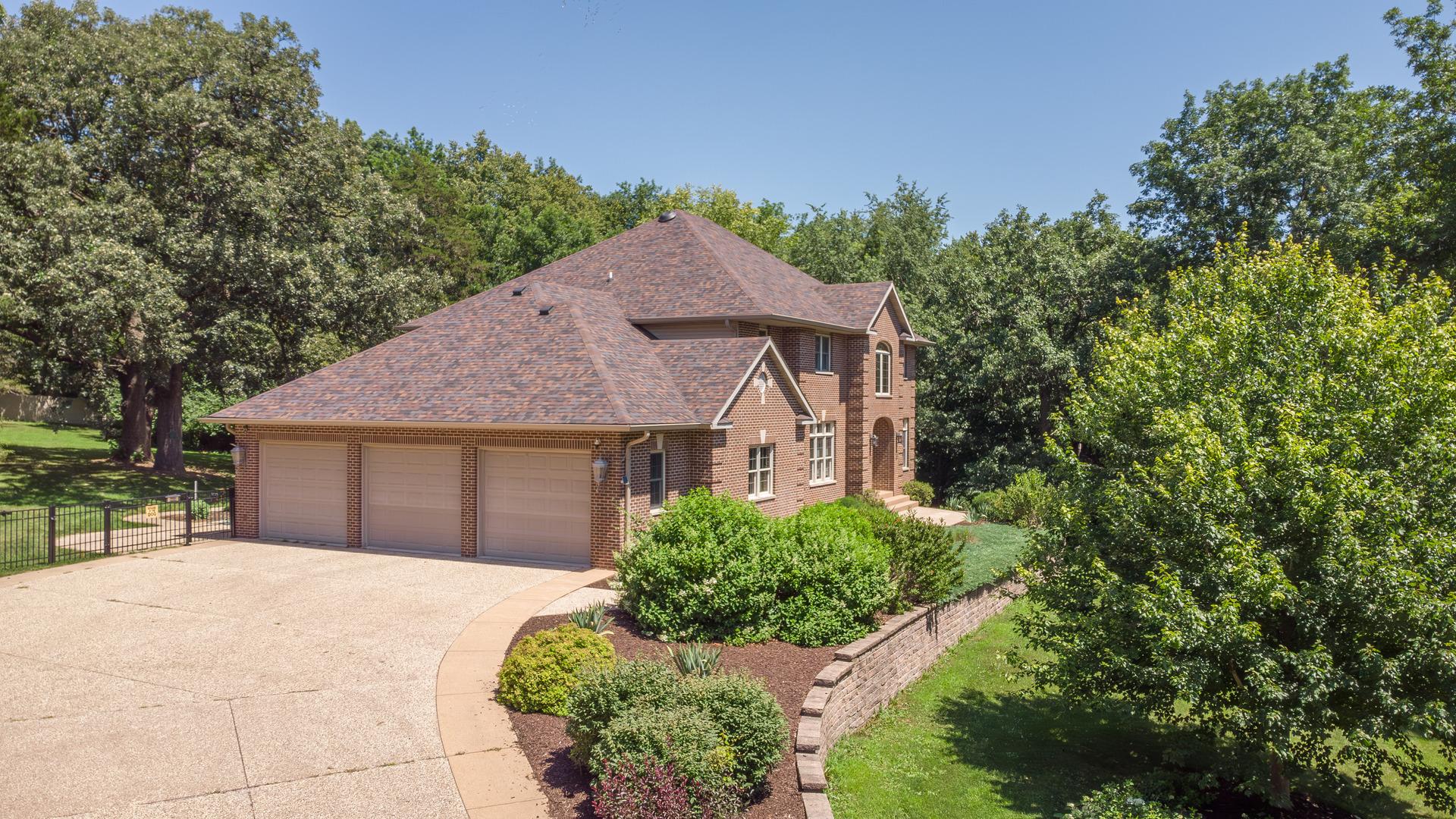 W Forest Rd, Freeport, IL 61032