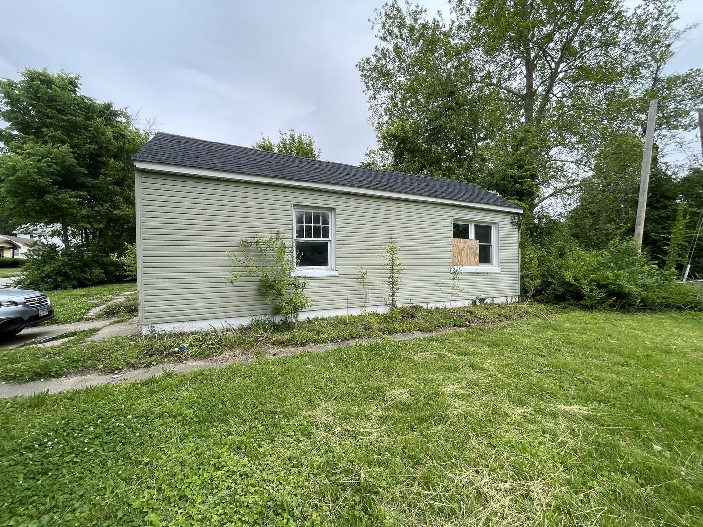 S Oakland Ave, Decatur, IL 62522