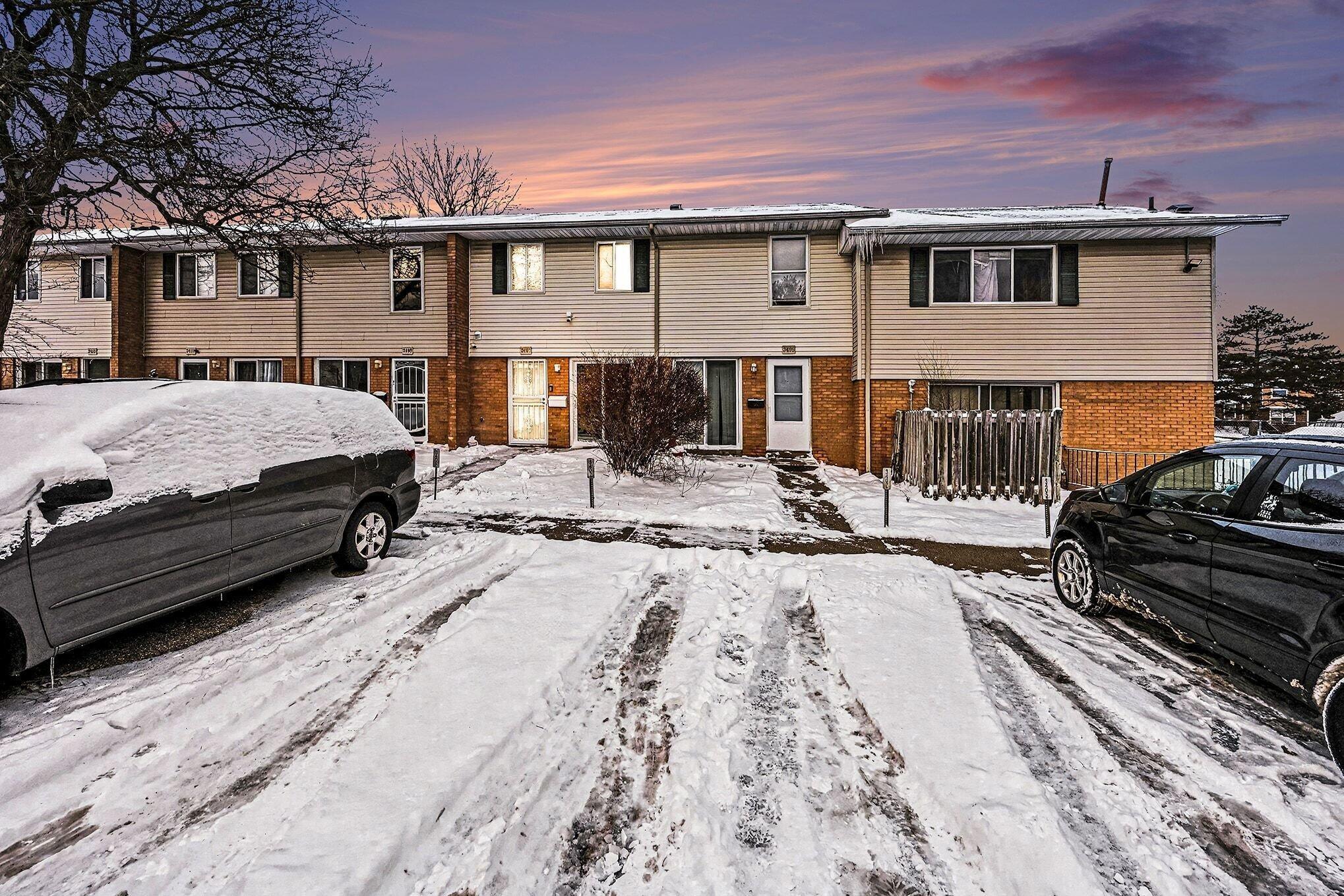 Kenbrooke Ct, Kalamazoo, MI 49006