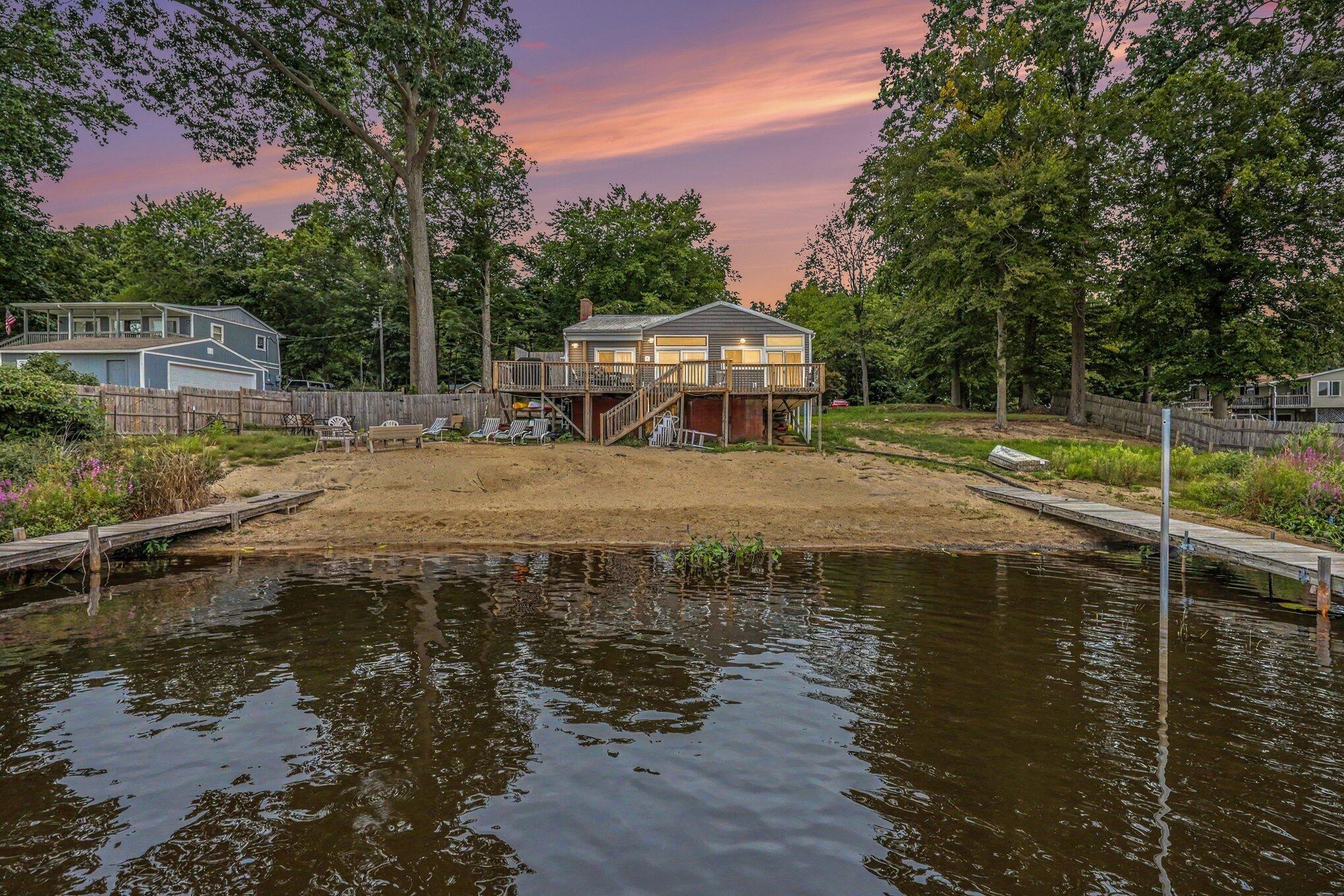 Woods Trail Dr, Delton, MI 49046