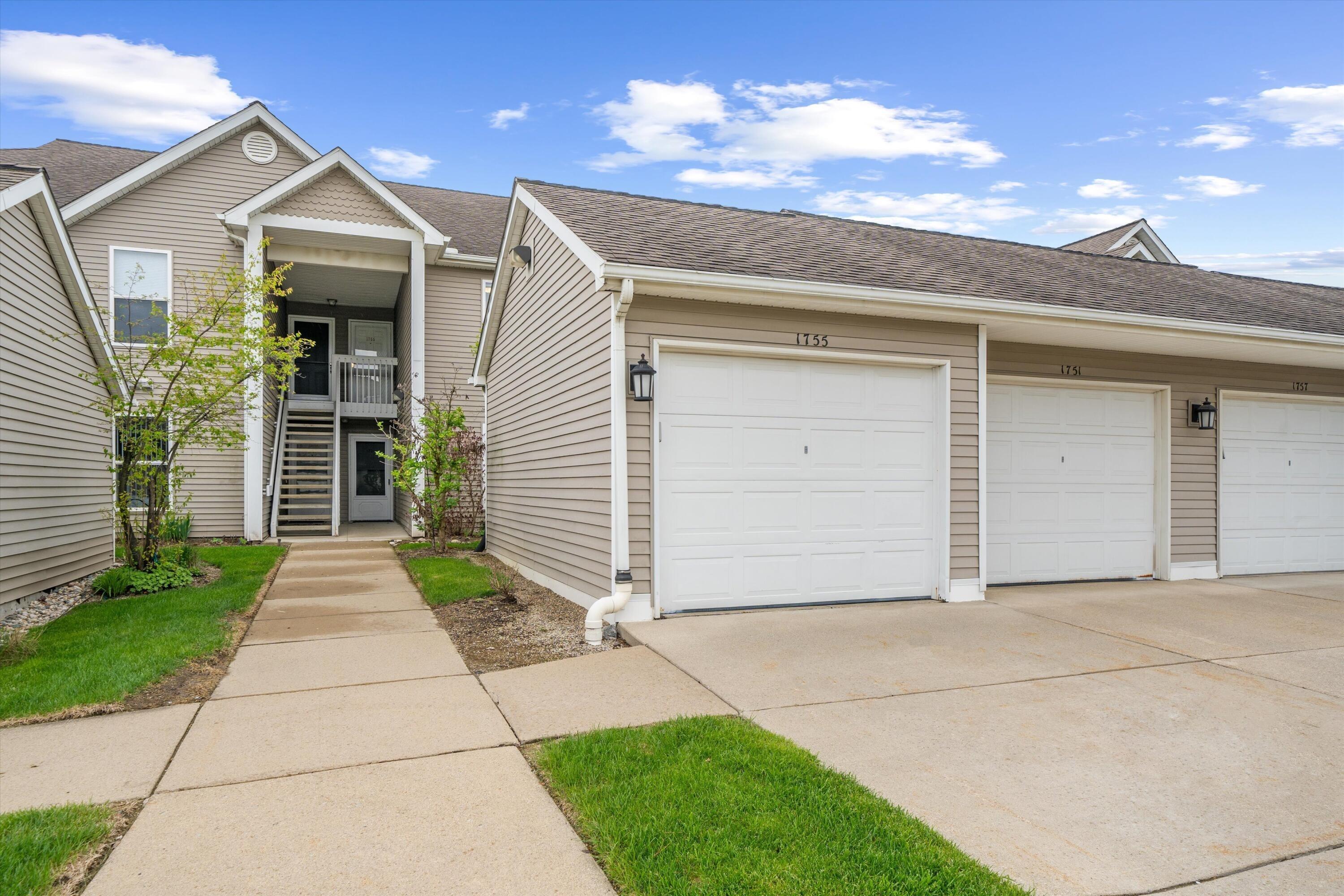 Weatherstone Dr, Ann Arbor, MI 48108