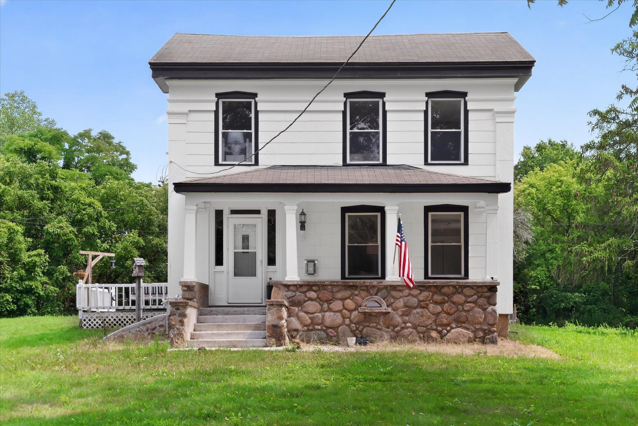 Division Ave N, Comstock Park, MI 49321