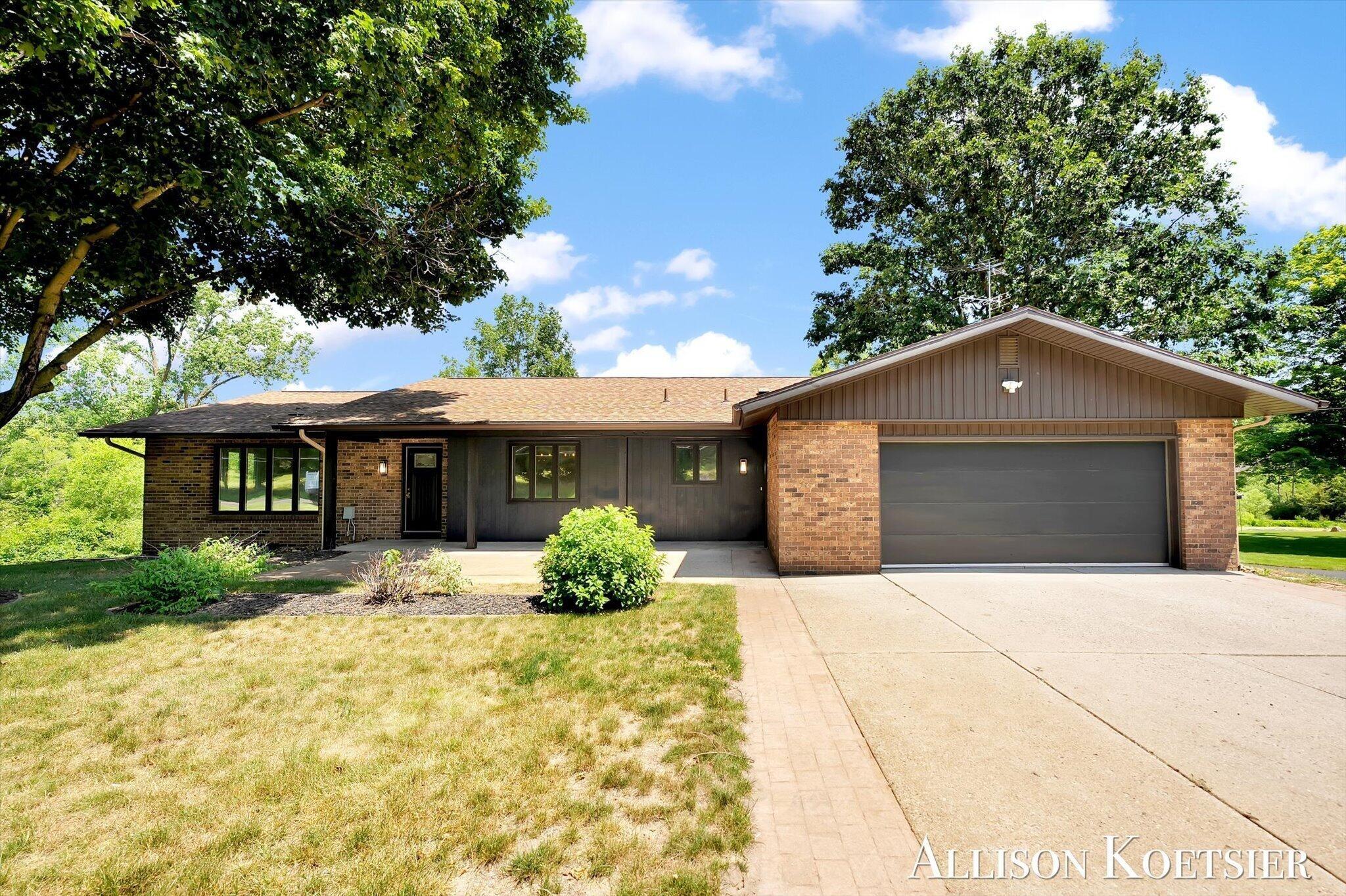 Walker Ave Nw, Grand Rapids, MI 49544