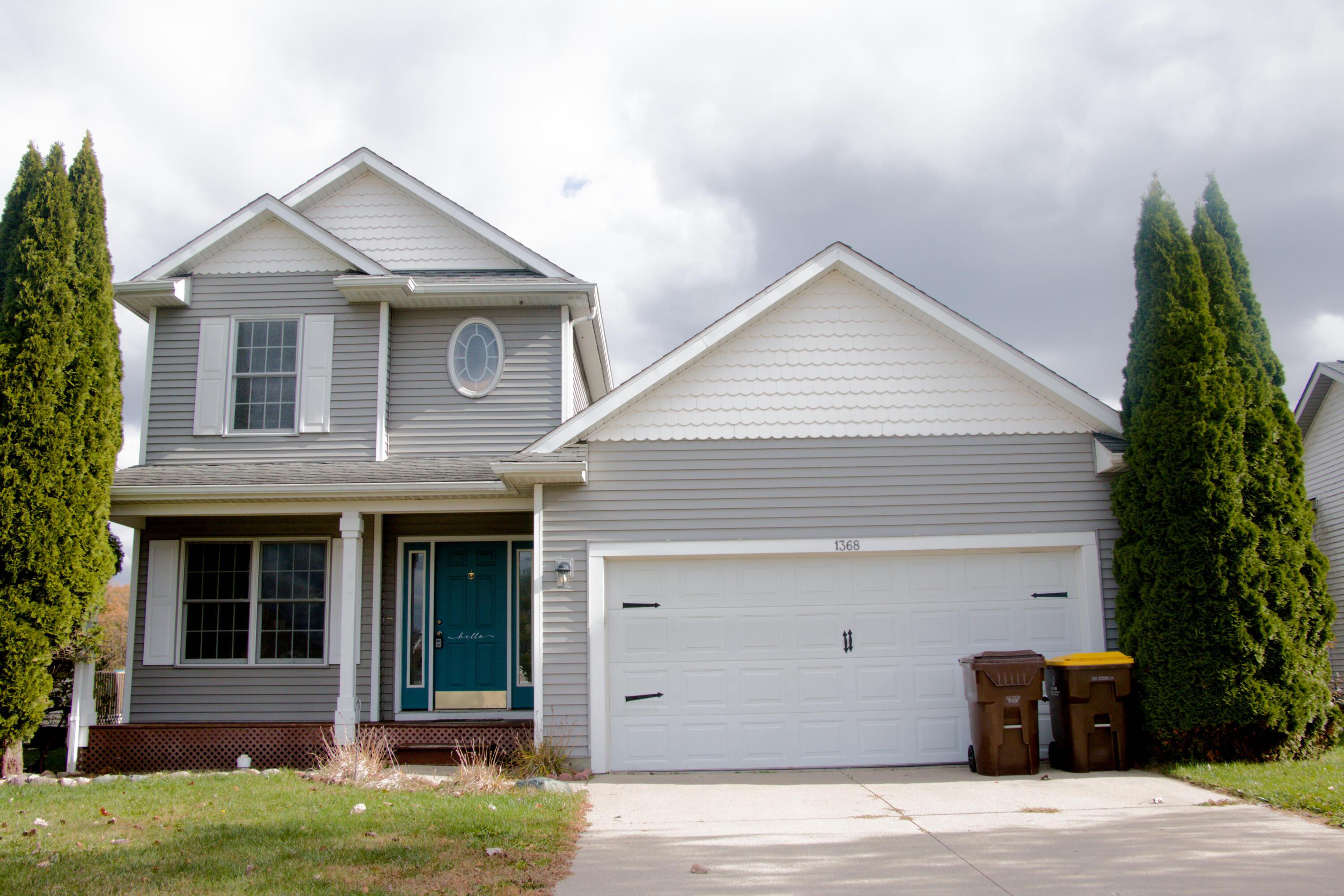 Yarrow Dr, Holt, MI 48842