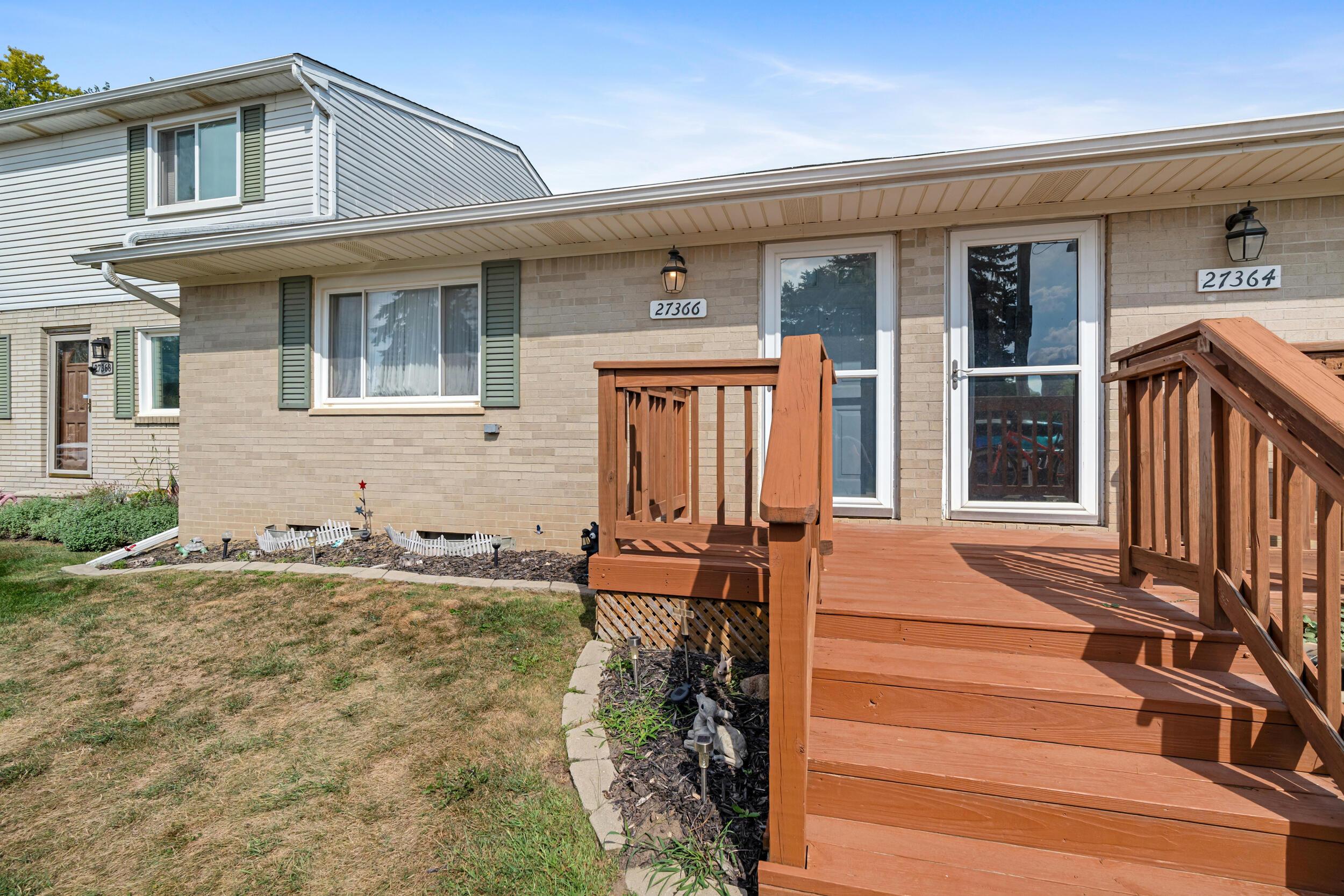 Spaulding Rd, New Hudson, MI 48165