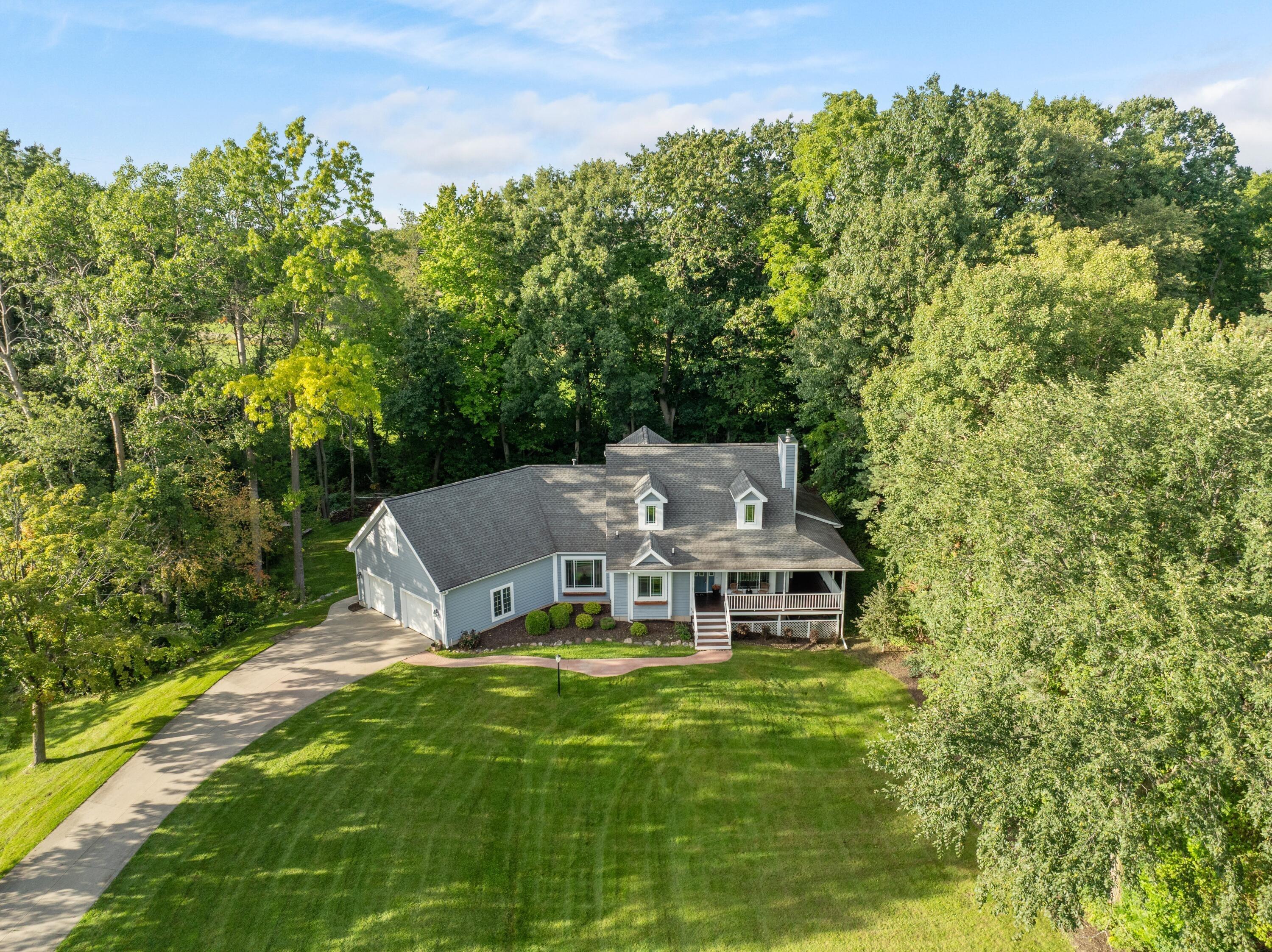 Abby Ln Se, Caledonia, MI 49316
