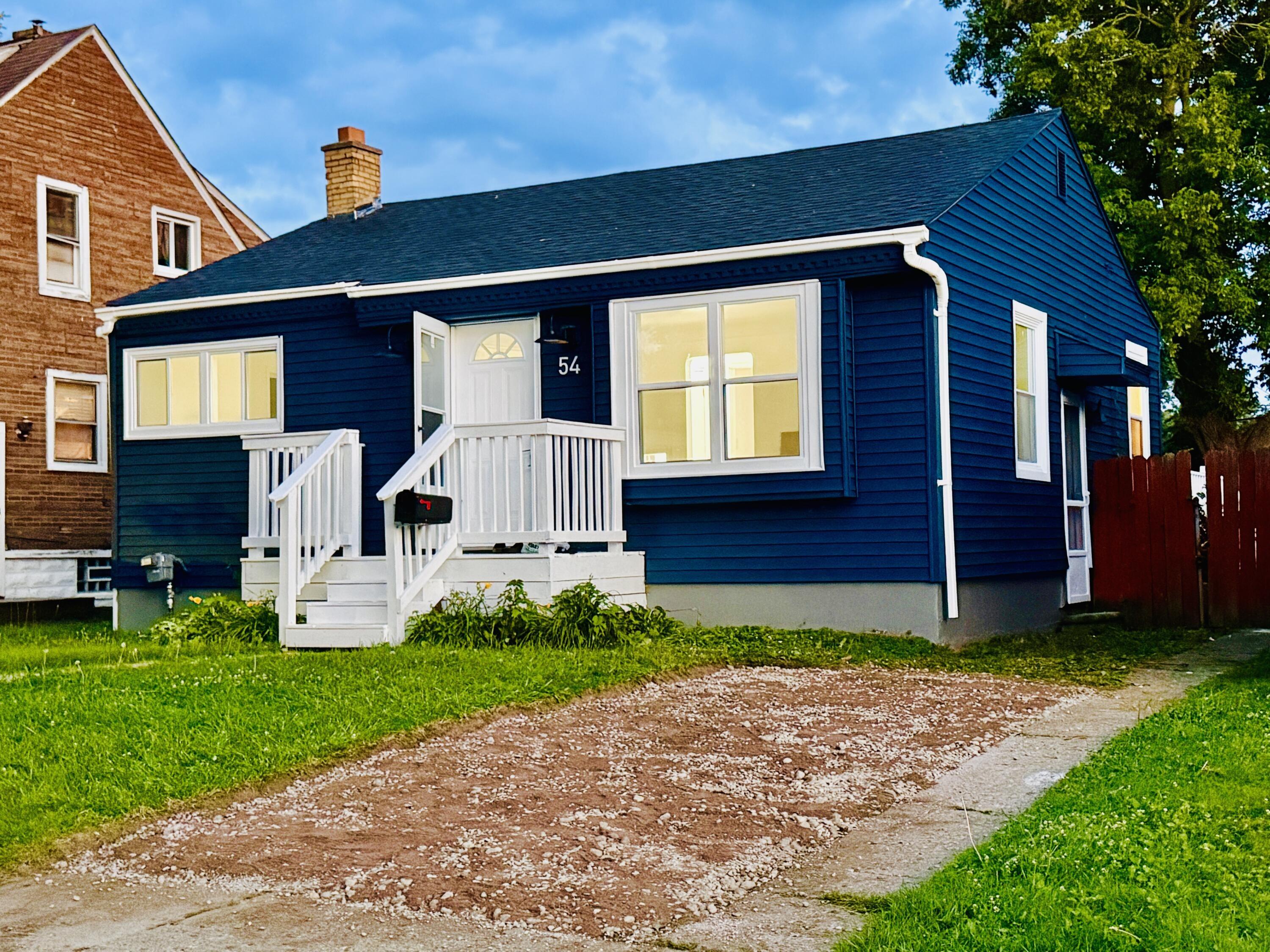 E Fairmount Ave, Pontiac, MI 48340