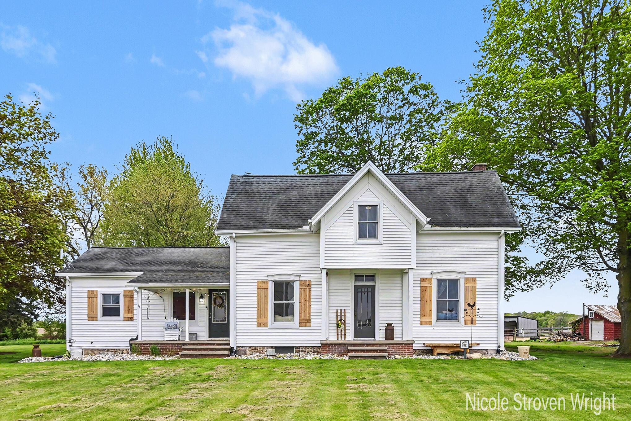 W Dexter Trl, Mason, MI 48854