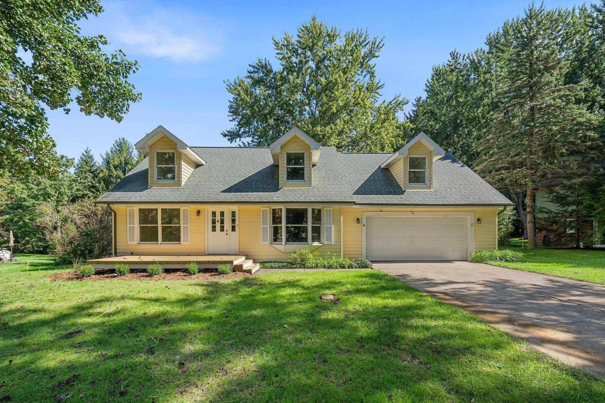 Carla Dr, Paw Paw, MI 49079