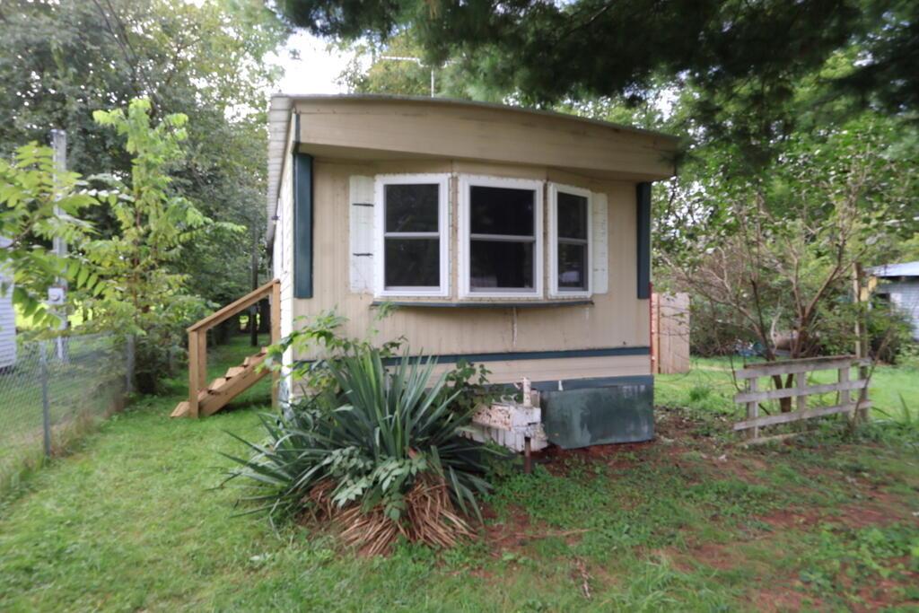 Chippawa Dr, Union City, MI 49094