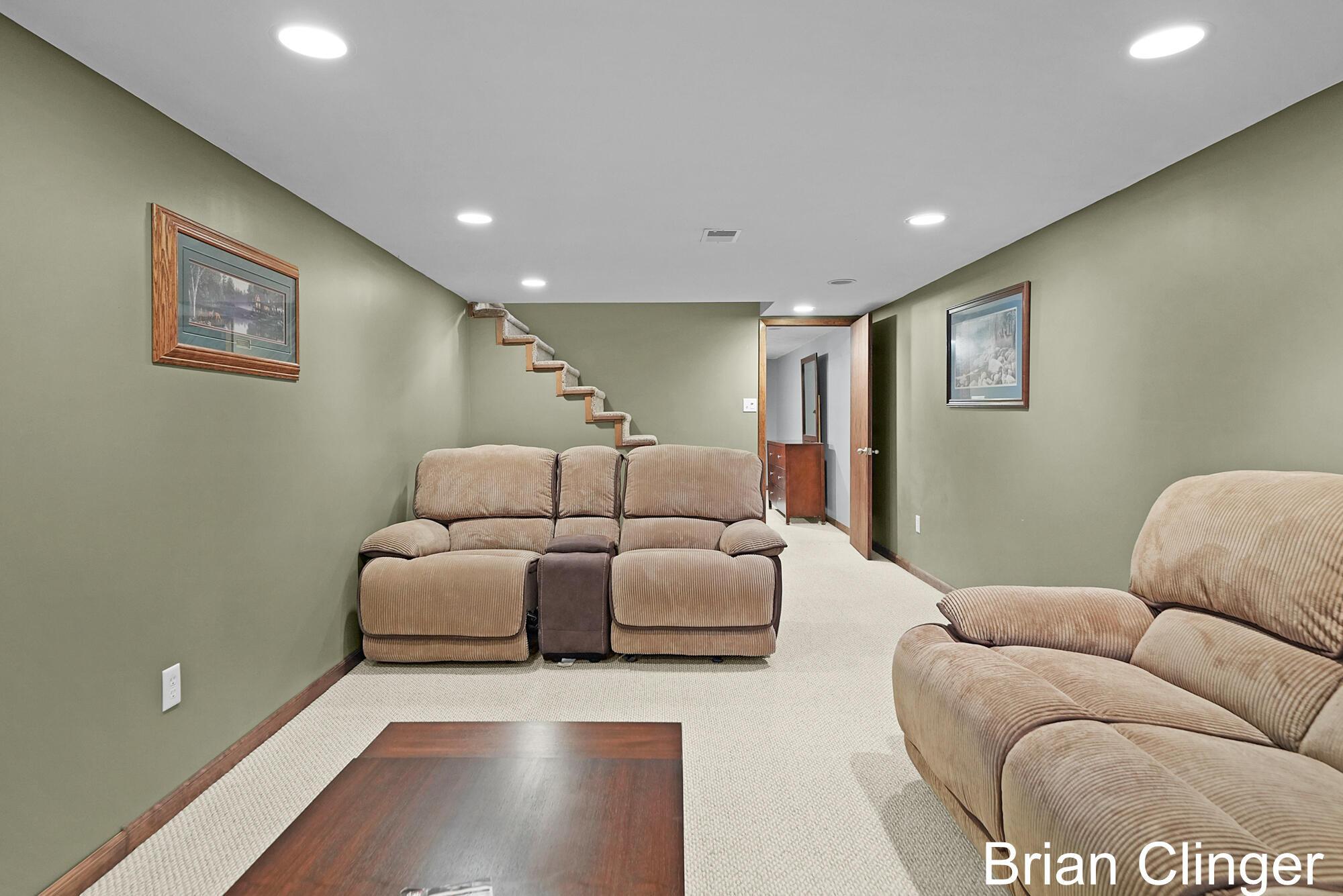 Springfield Ct, Hudsonville, MI 49426